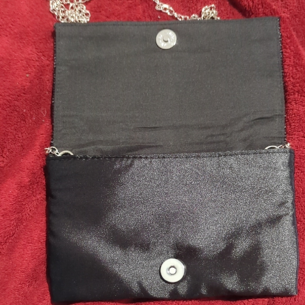 Elegant Silver Rhinestone Evening Clutch - Picture 3 of 4